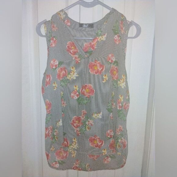 Cute Pink and Yellow Pleated Sleeveless Tank Top - Picture 1 of 9